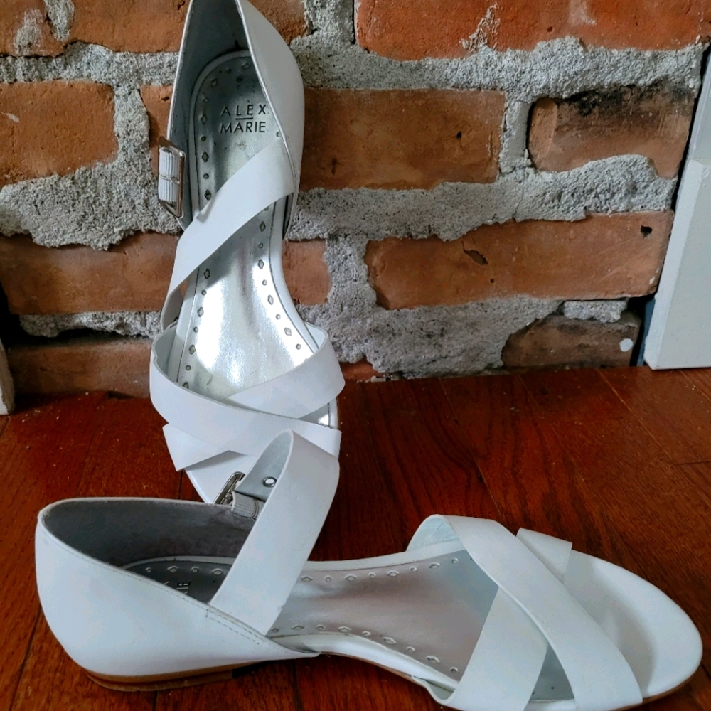 Nwot nice leather white buckle sandals